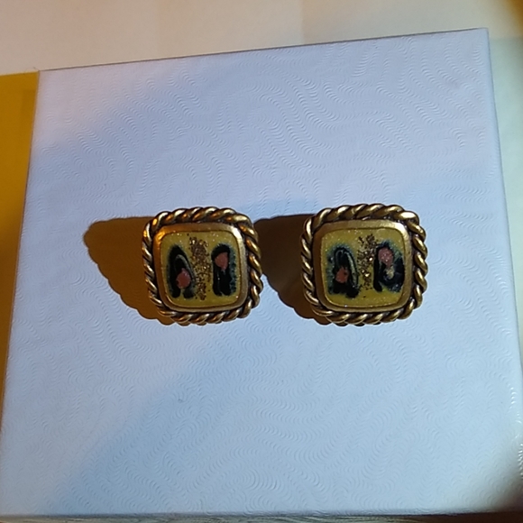 Earrings - Picture 2 of 2